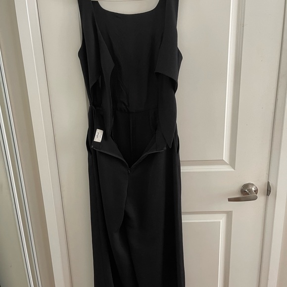 Aritzia Jumpsuit with open back & tie - size 2 - Picture 2 of 2